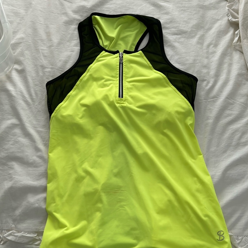 Tennis top